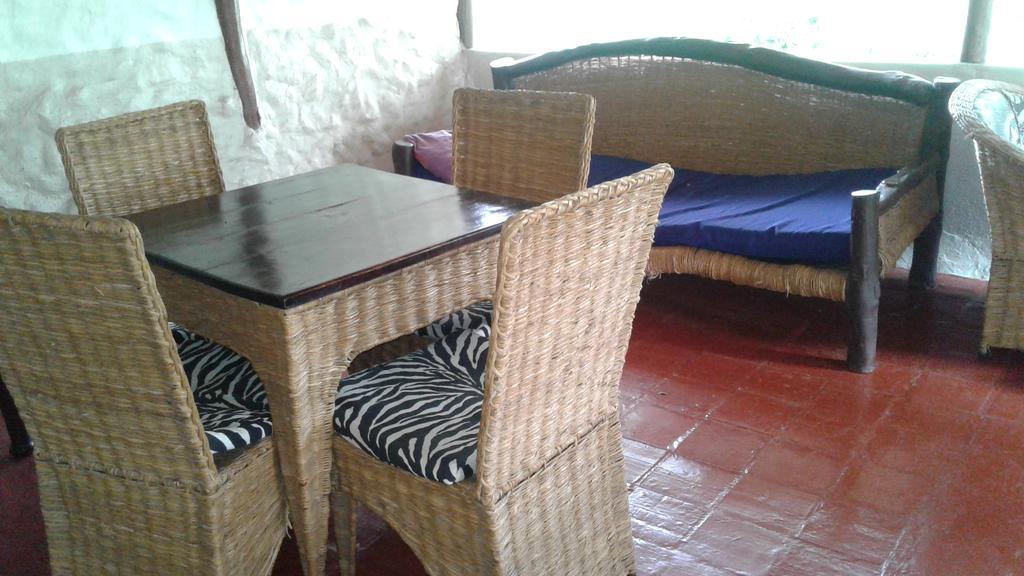 Diani Banda Cottages Playa de Diani Exterior foto